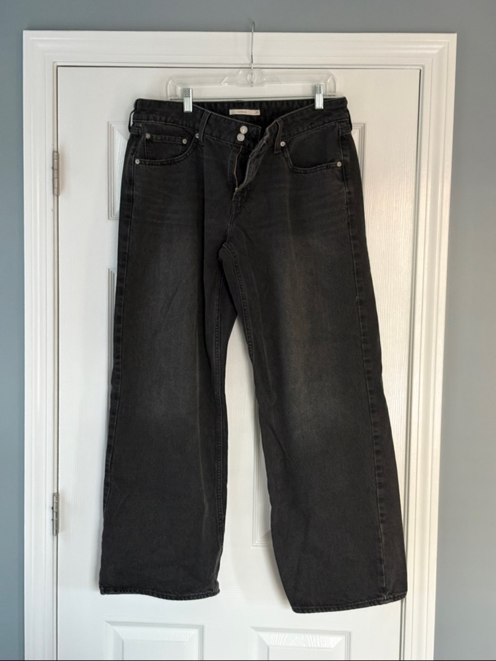 Levi's woman’s Black Relaxed Straight Jeans
